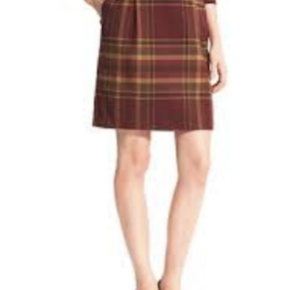 3/$20 Tommy Hilfiger Plaid Autumn Schoolgirl Ski…